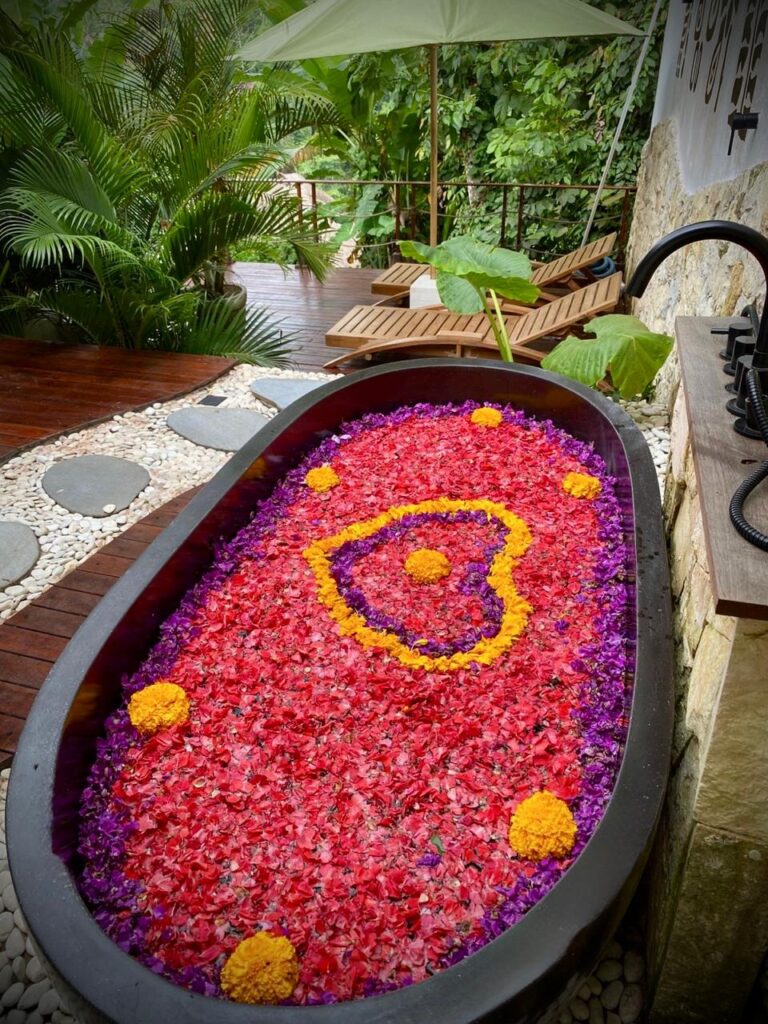 amaya villa ubud bathtub